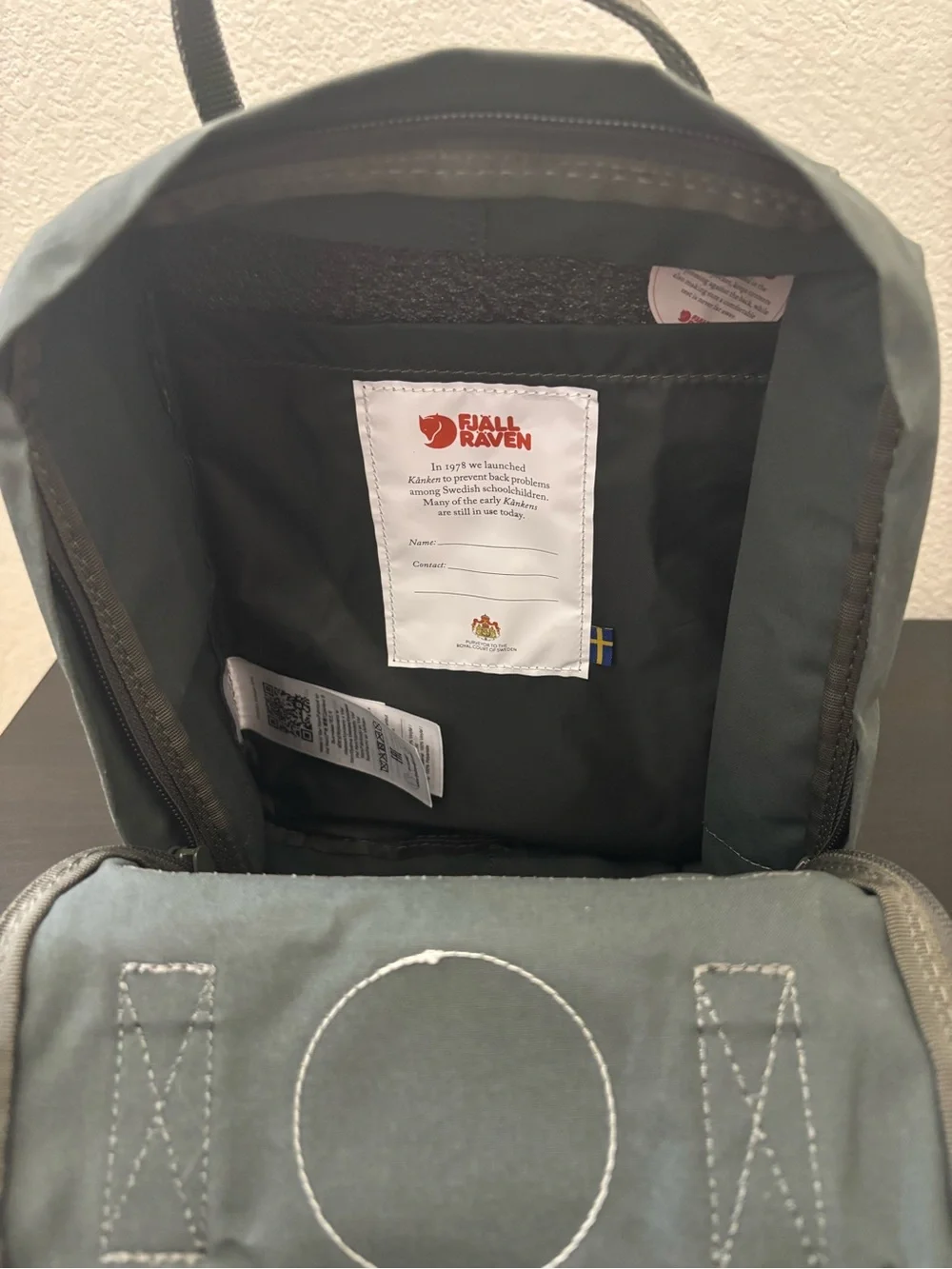 Fjallraven Kånken Mini Backpack - Dark Green with Red Logo